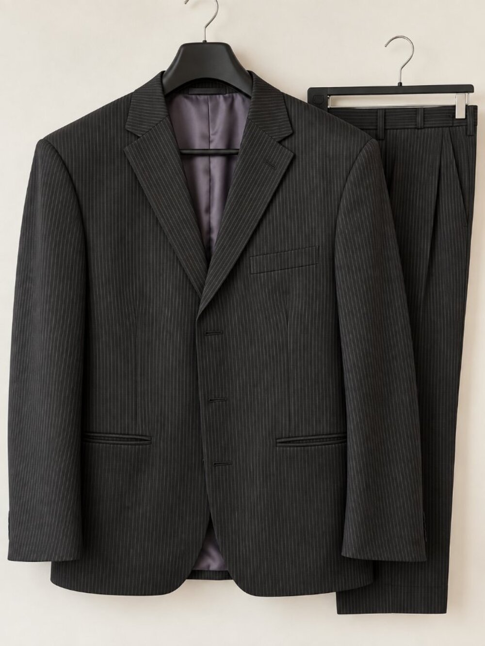 Woolmark Men’s 100% Wool Charcoal Pinstripe Suit – 46R
